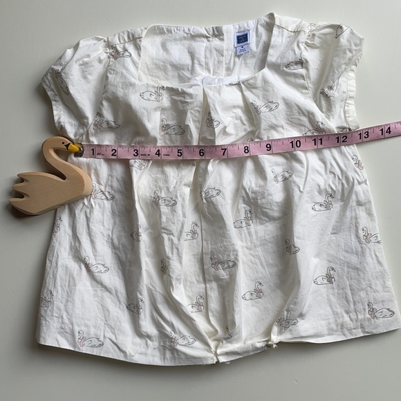 Janie And Jack | White Short Sleeve Swan Blouse | 4 - Picture 12 of 13
